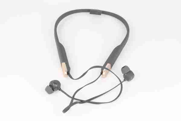 AUKEY Bluetooth Neckband Cuffie Manuale Utente